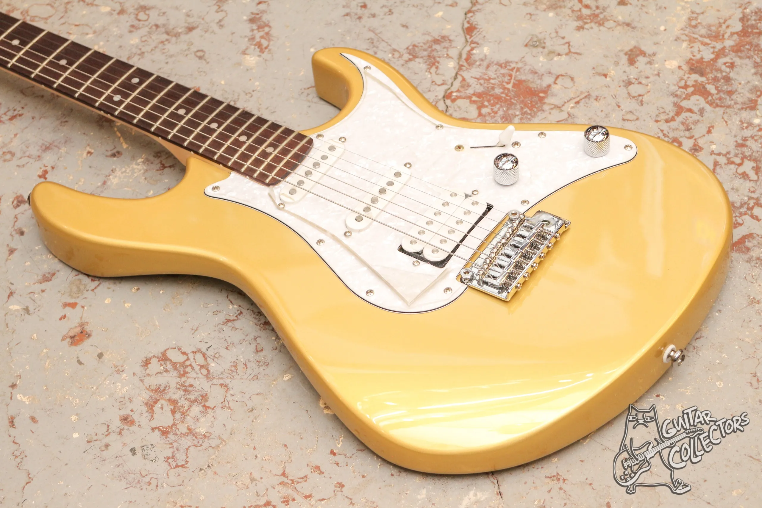 Cort G250