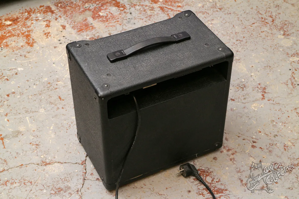 Marshall MB 15 Bass Guitar Combo