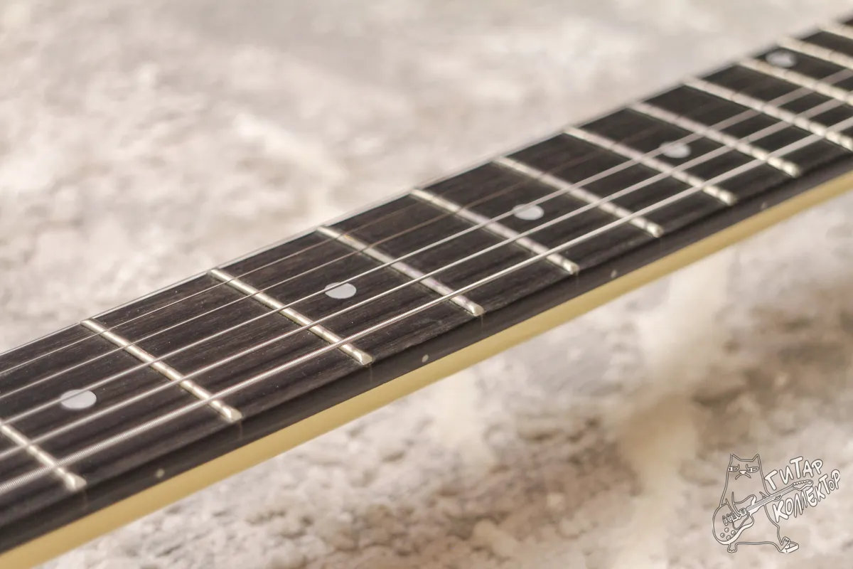 Gibson Flying V Alpine White Copy
