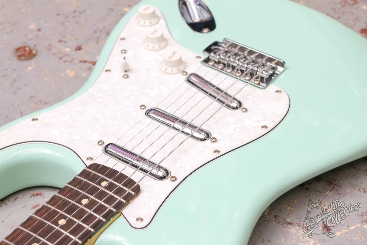 Squier Vintage Modified Surf Stratocaster Surf Green
