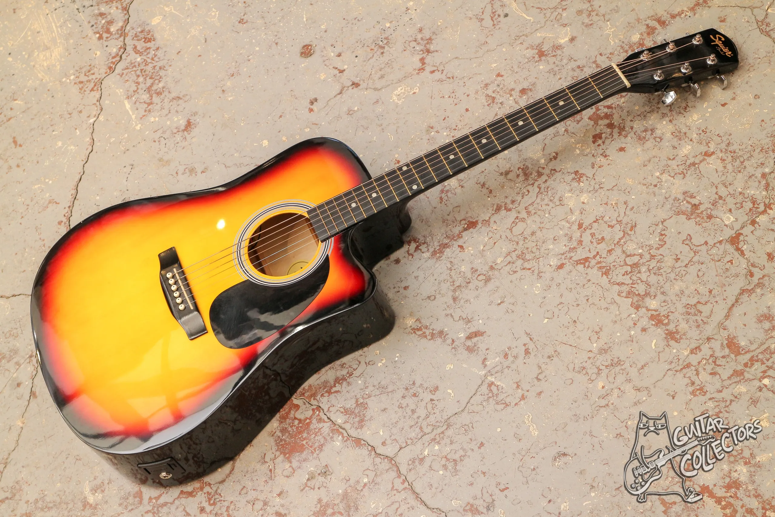 Squier SA-105CE Dreadnought