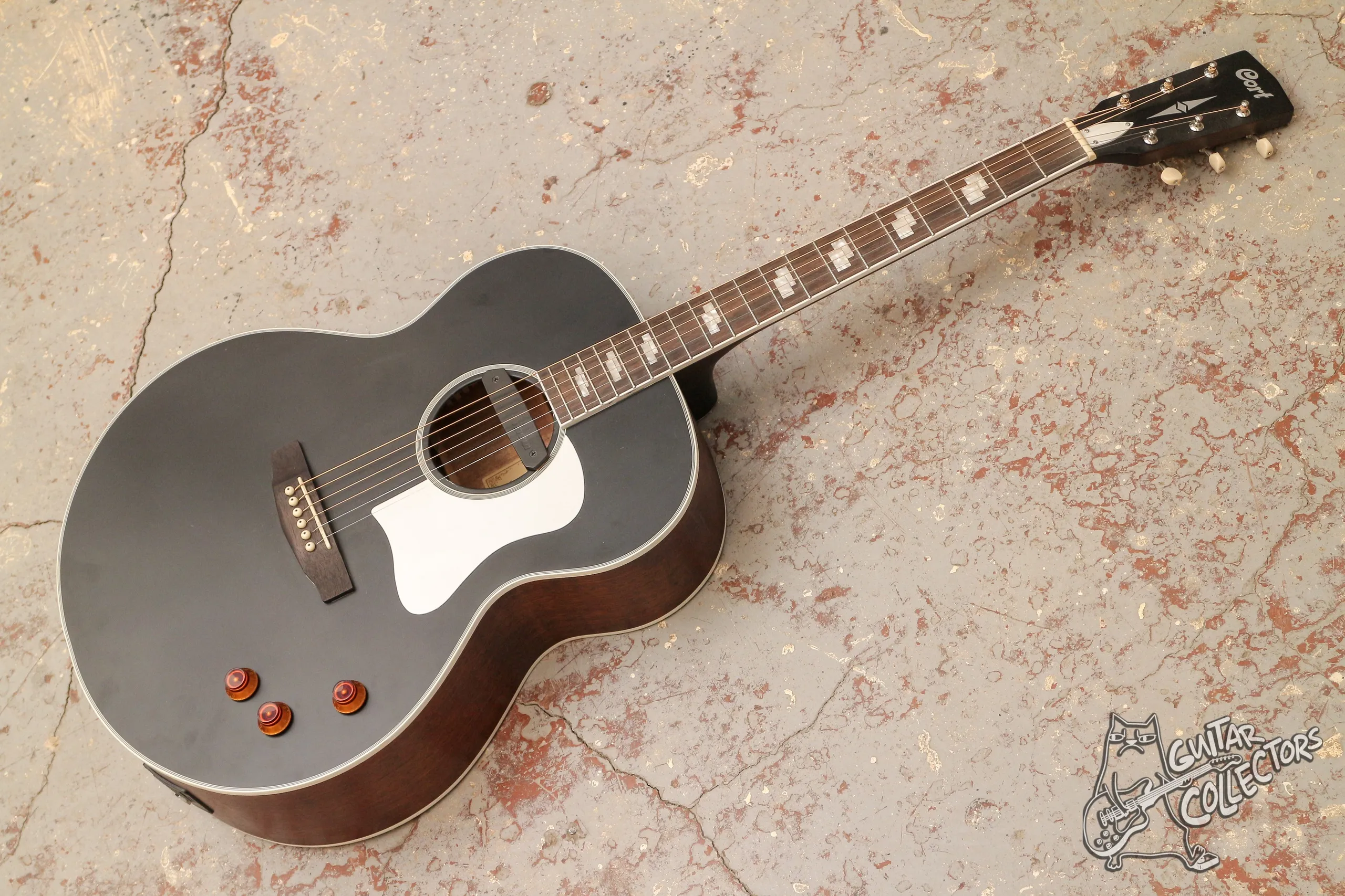 Cort CJ Retro Jumbo VBM