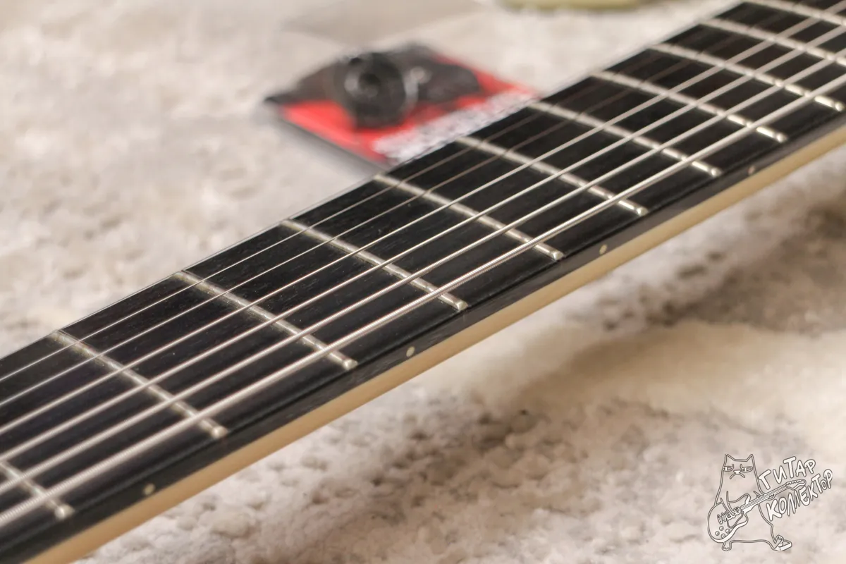 Agile Ghost Pro Explorer 725 7-Str White