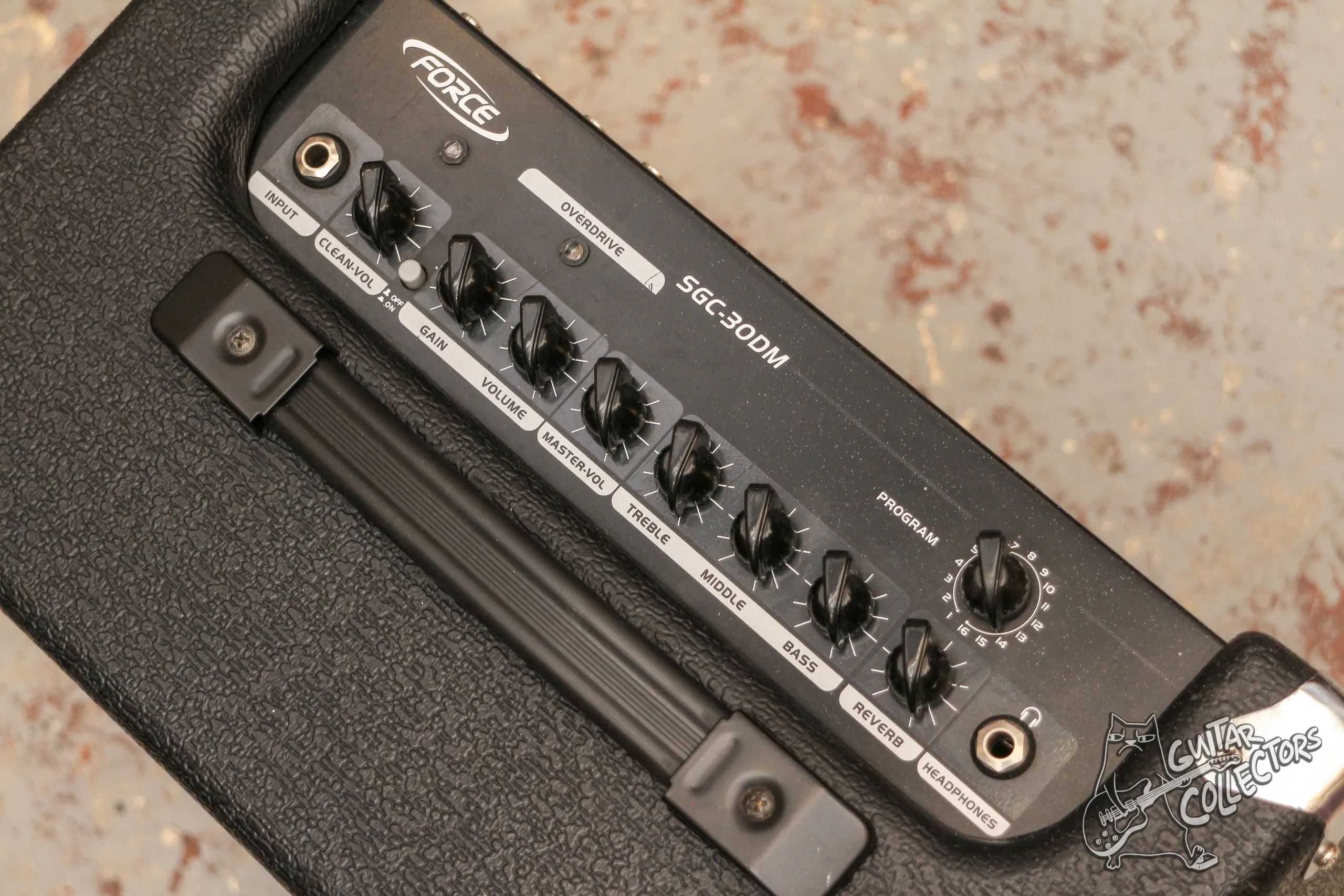 FORCE SGC 30 DM Guitar Combo