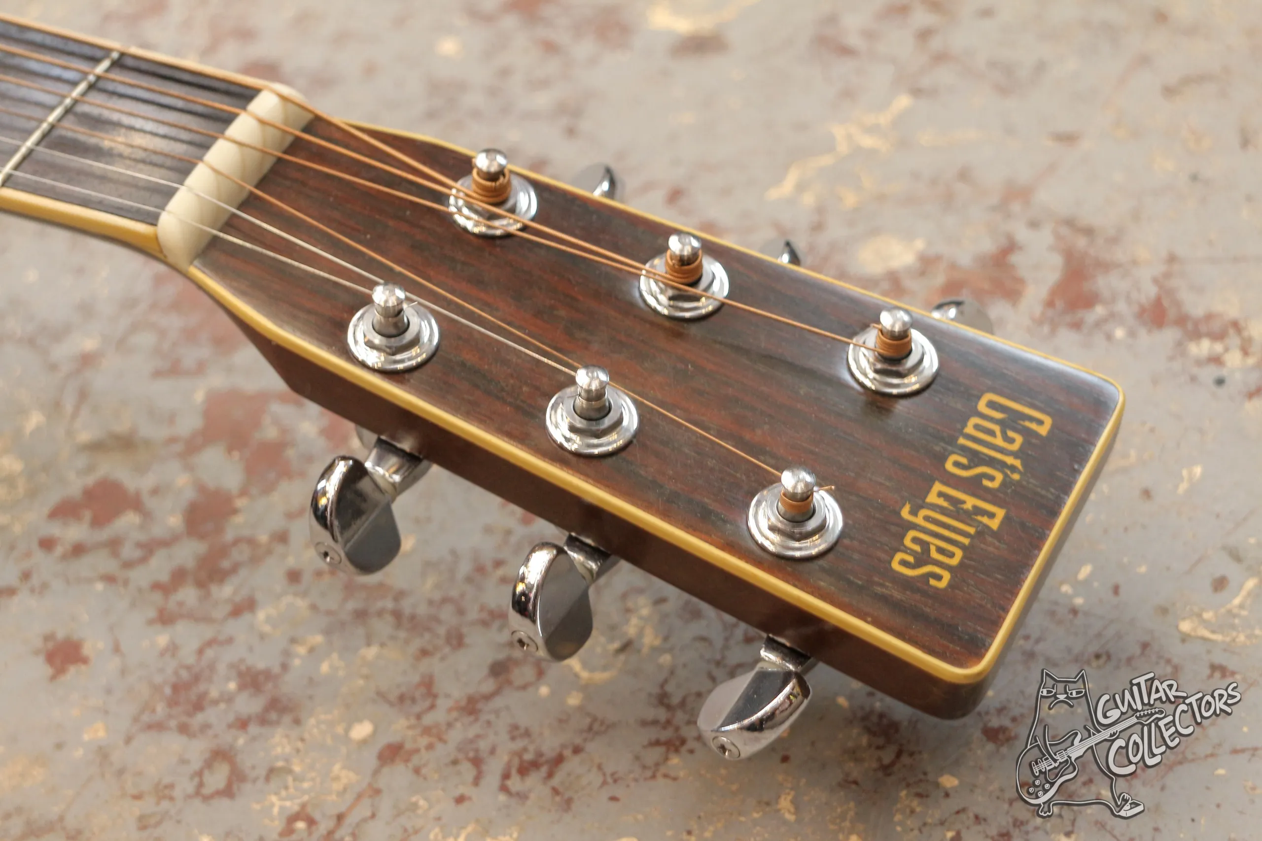 Tokai Cat`s Eyes CE-300 Dreadnought