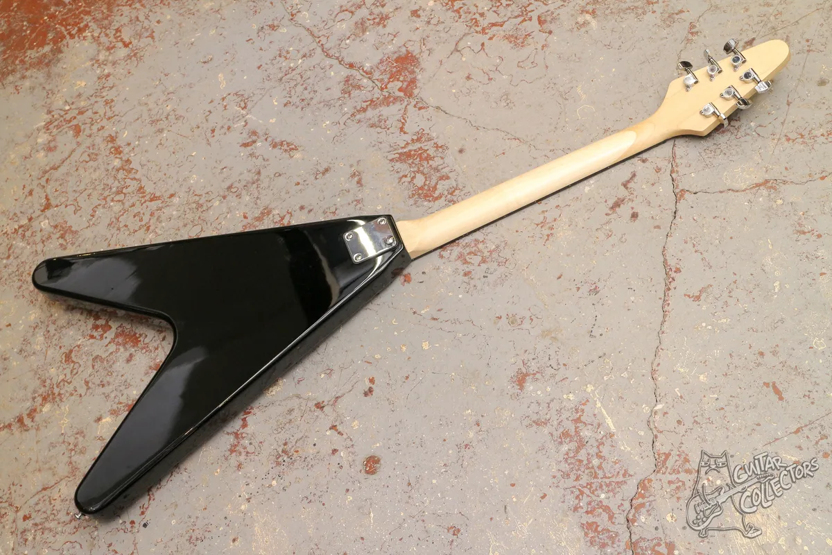 Caraya E235BK Flying V