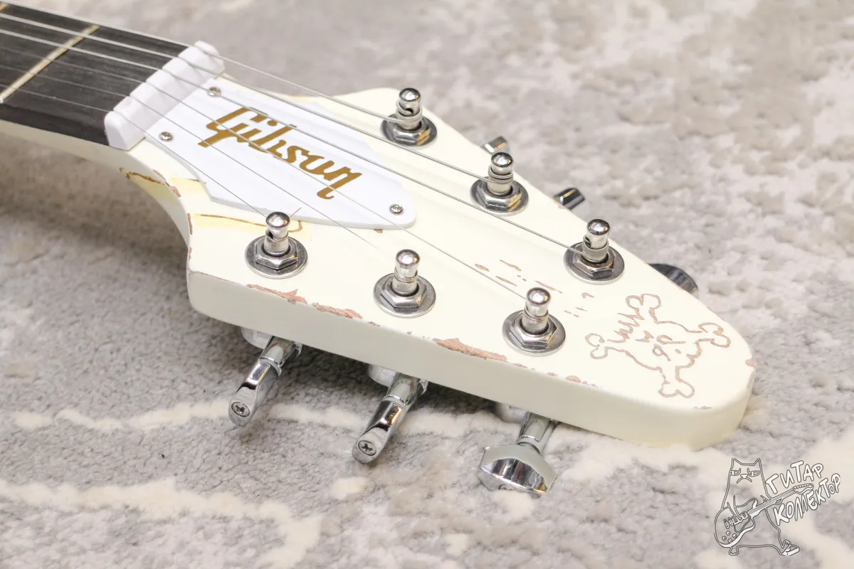 Gibson James Hetfield's Electra Flying V Copy