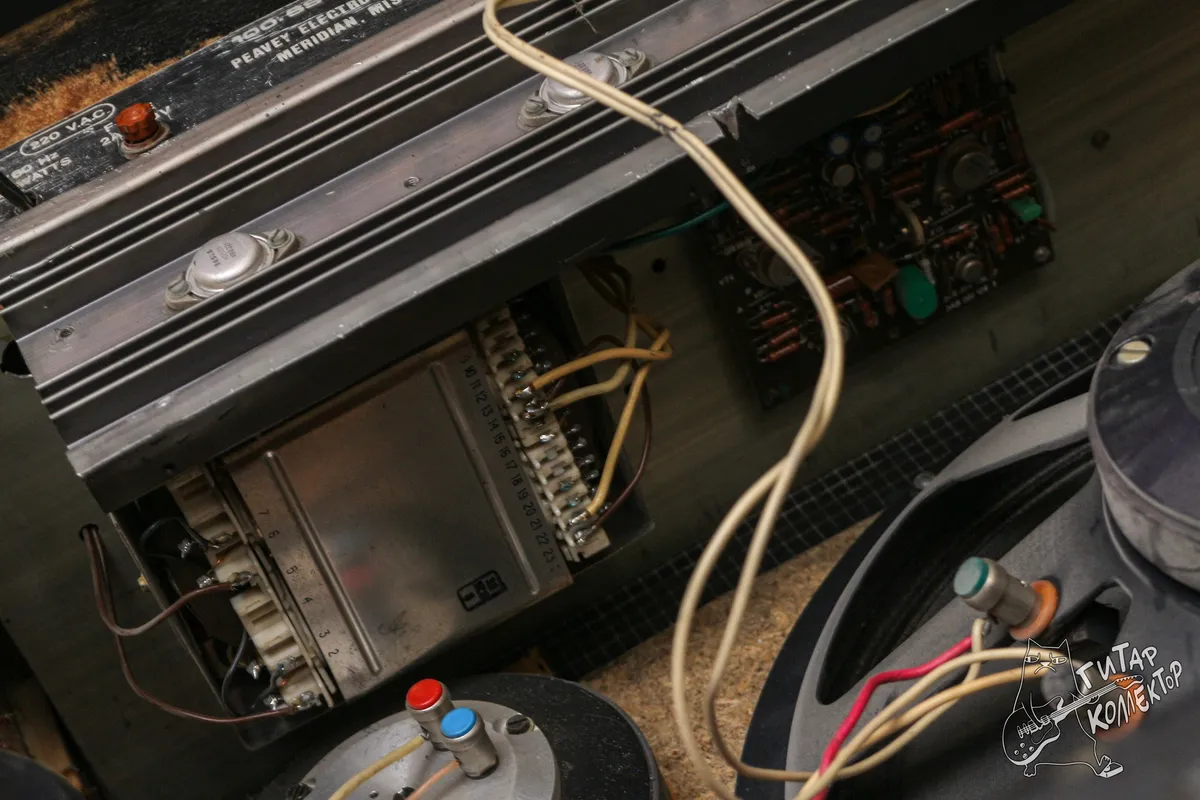 Комбо Усилитель 100Вт 15