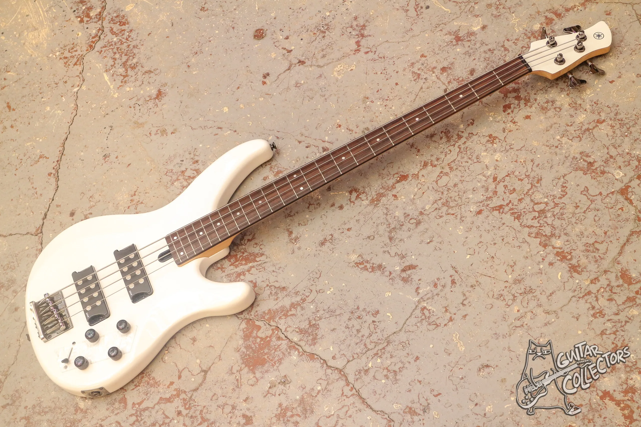 Yamaha TRBX 304 Bass White