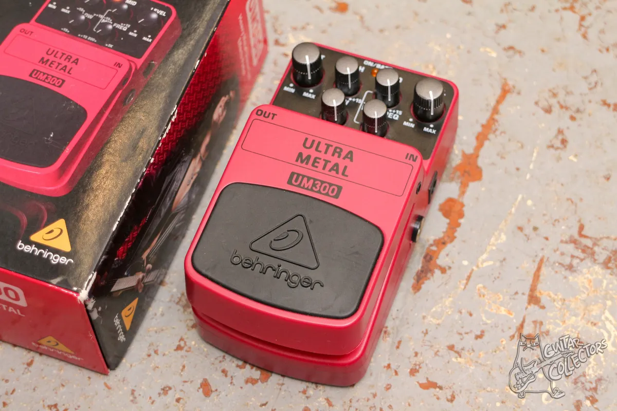 Behringer UM 300 Ultra Metal