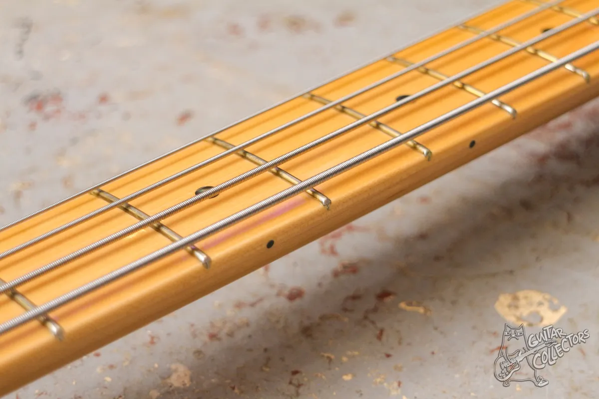 Fender American Deluxe Precision Bass