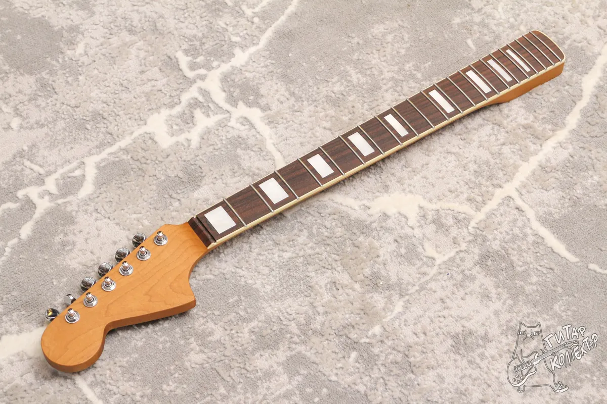Jaguar Neck Гриф с колками