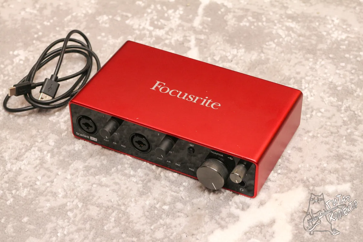 Focusrite Scarlett 4i4 3rd Gen Usb аудиоинтерфейс