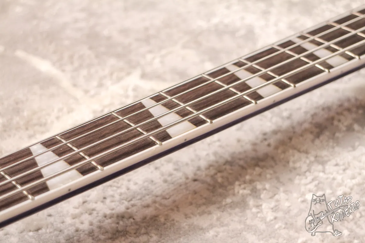 Rickenbacker Model 4003 Purple Bass Copy