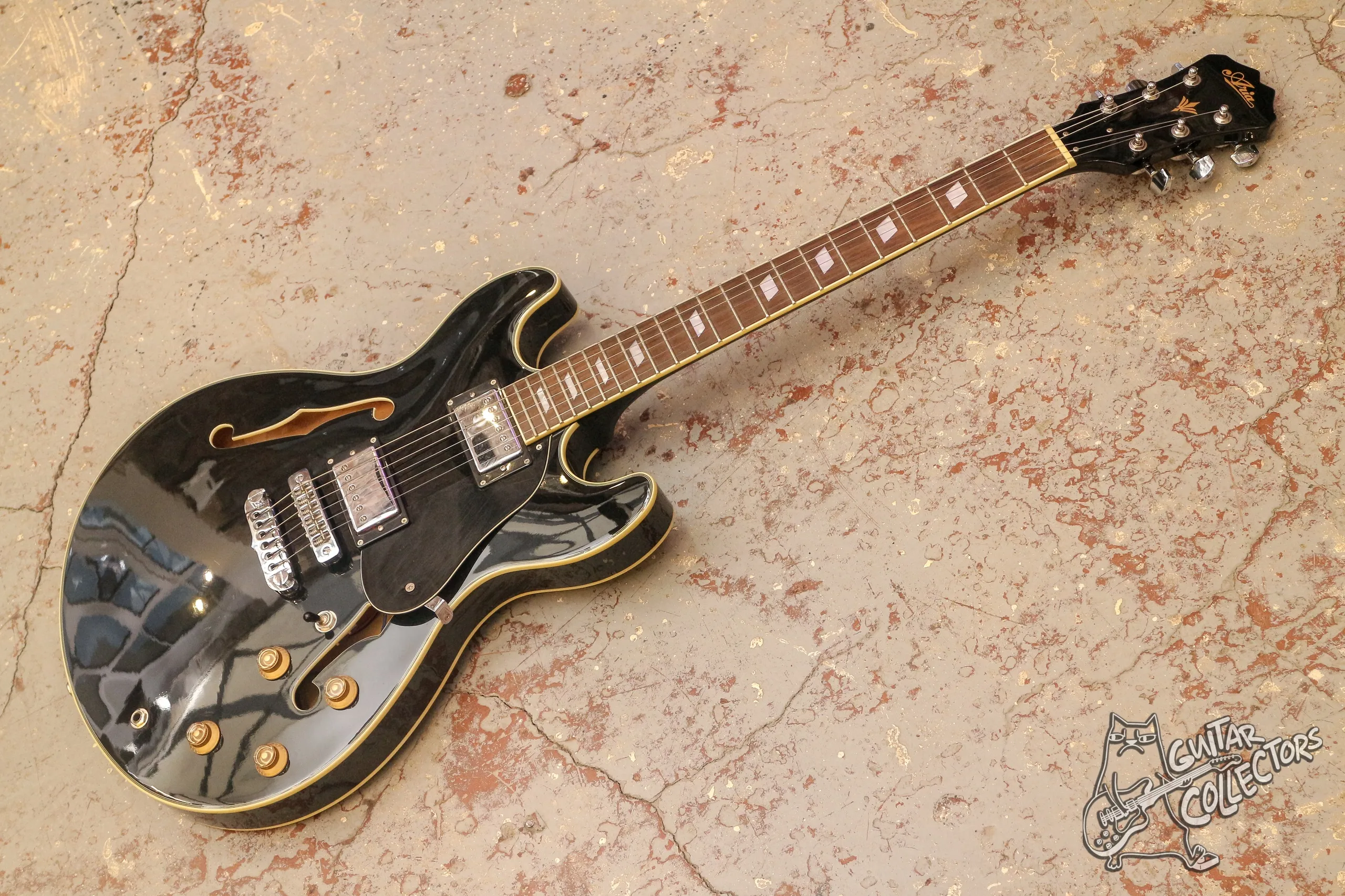 Aria TA-Classic Semi-Hollow