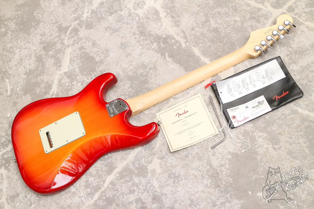 Fender American Elite Stratocaster Aged Cherry Burst