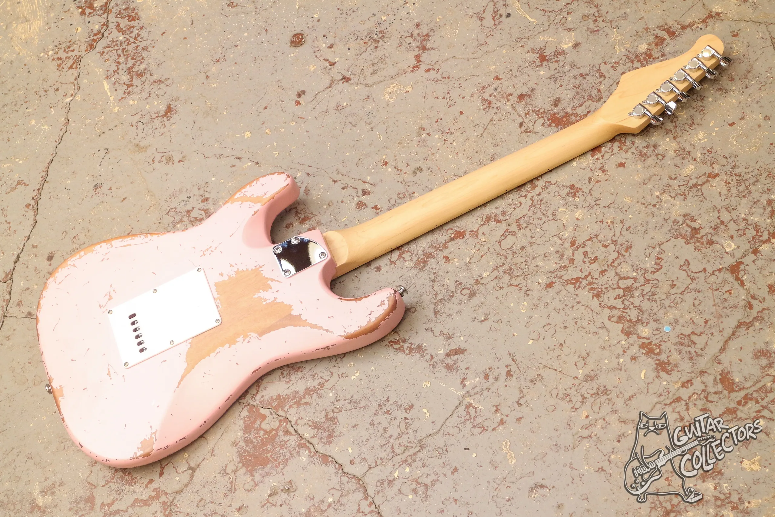 SenFener Stratocaster Relic