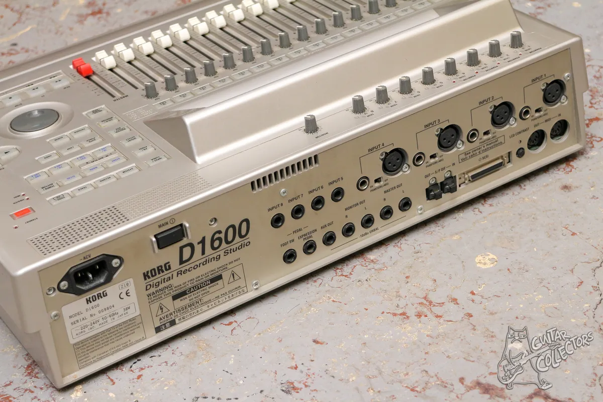 Korg D 1600 Digital Recording Studio Портастудия