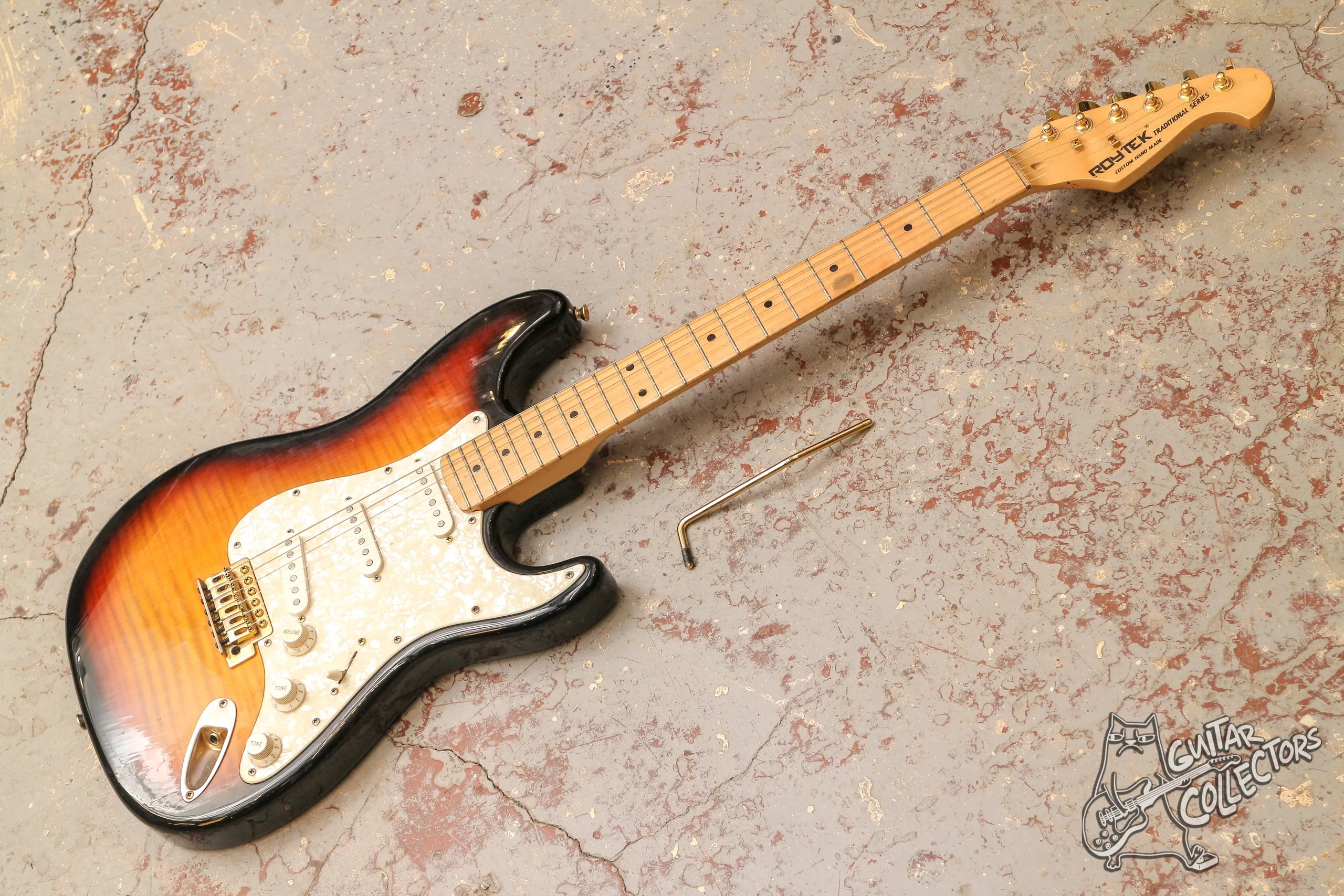 Roytek Stratocaster Traditional Series