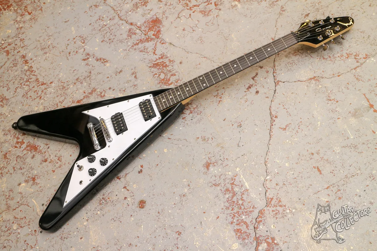 Caraya E235BK Flying V