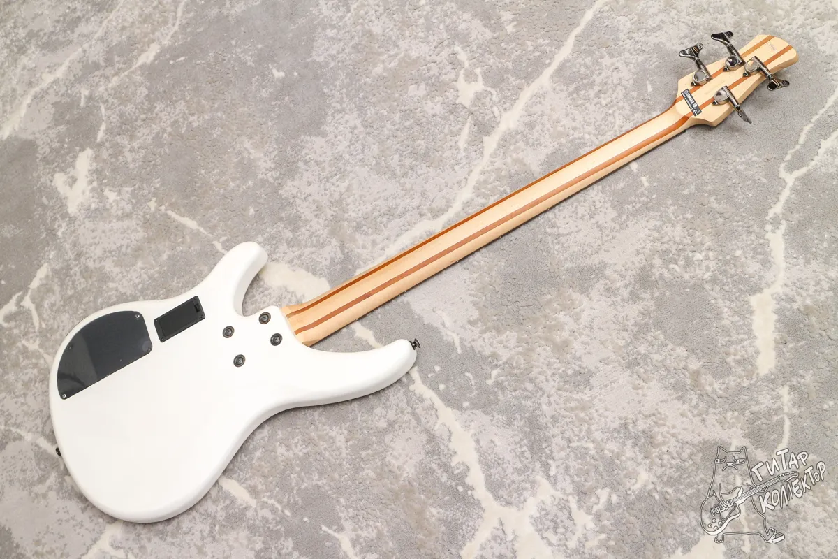 Yamaha TRBX 304 Bass White