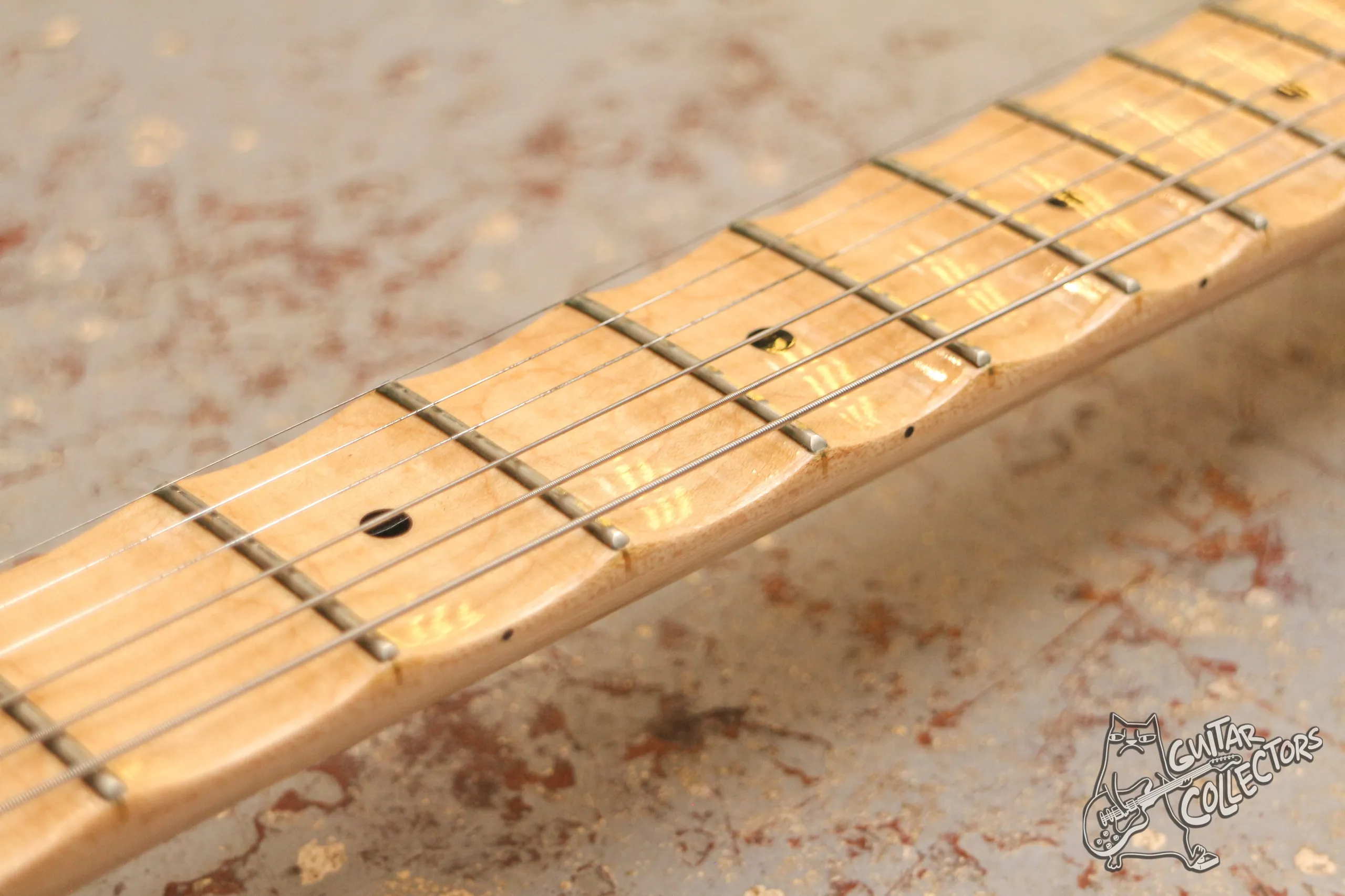Ripper Caster Stratocaster Scalloped