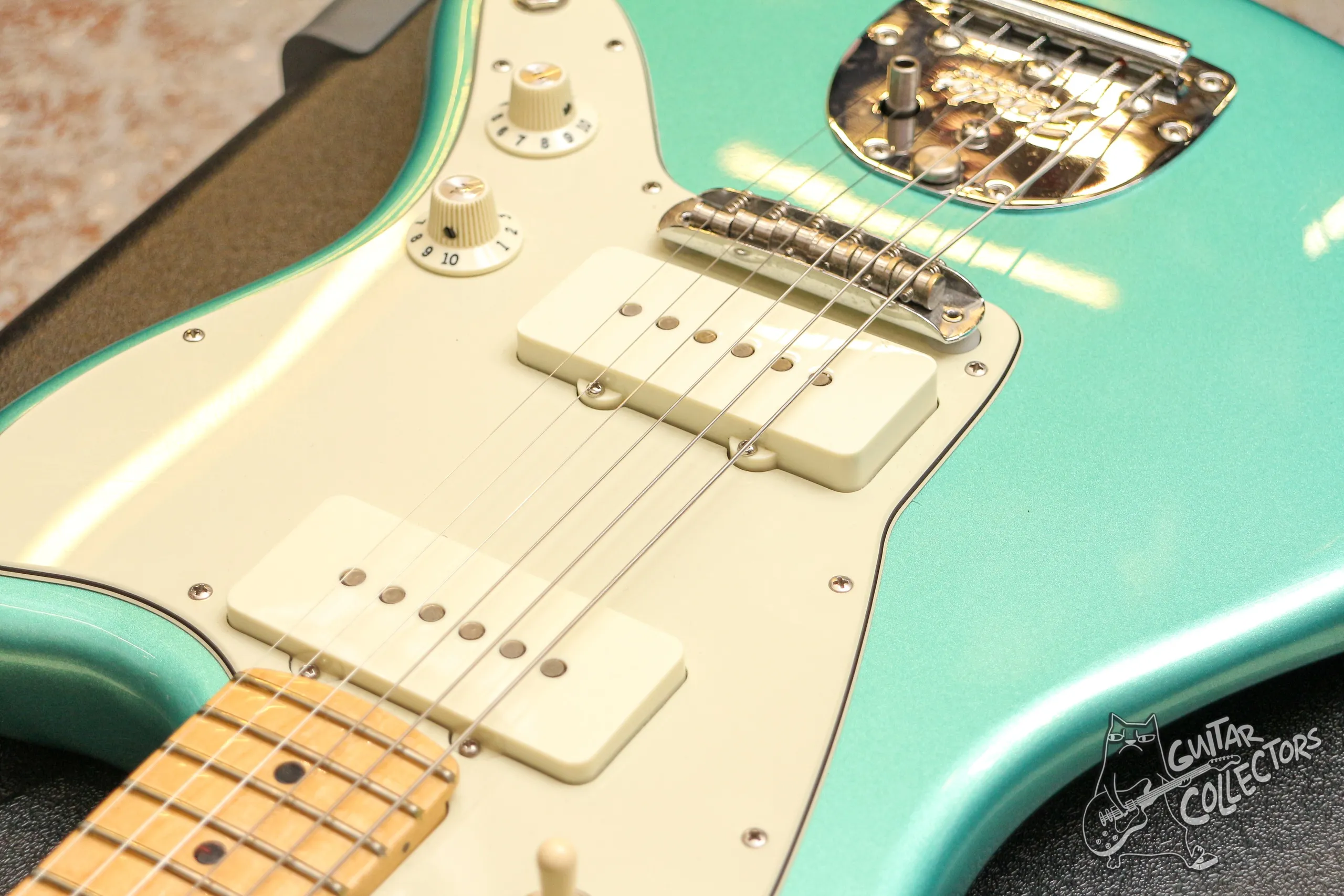 Fender American Professional Jazzmaster Mystic Seafoam