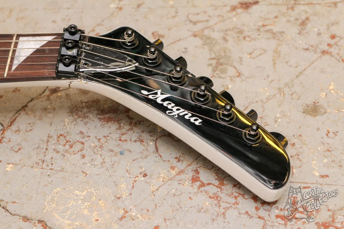 Magna 2000RFR-WH Randy Rhoads