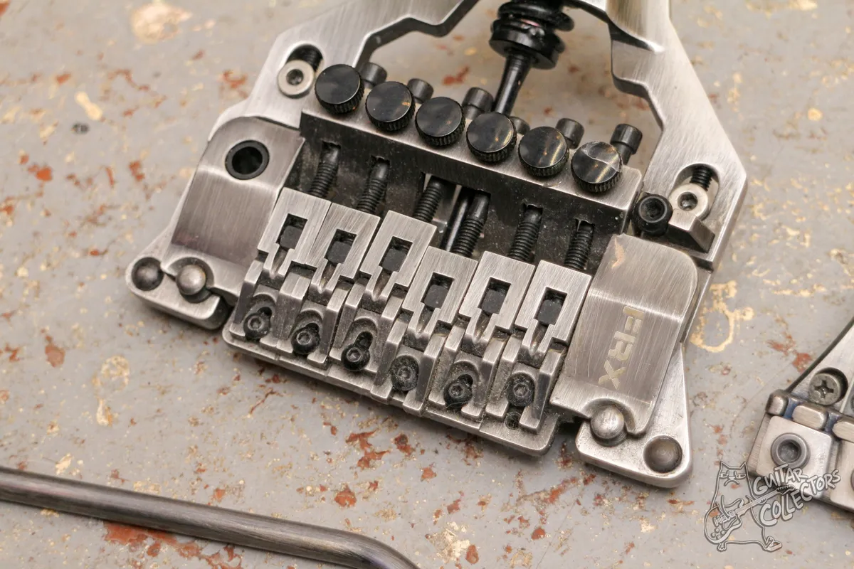 Floyd Rose FRX Tremolo System Antique Silver