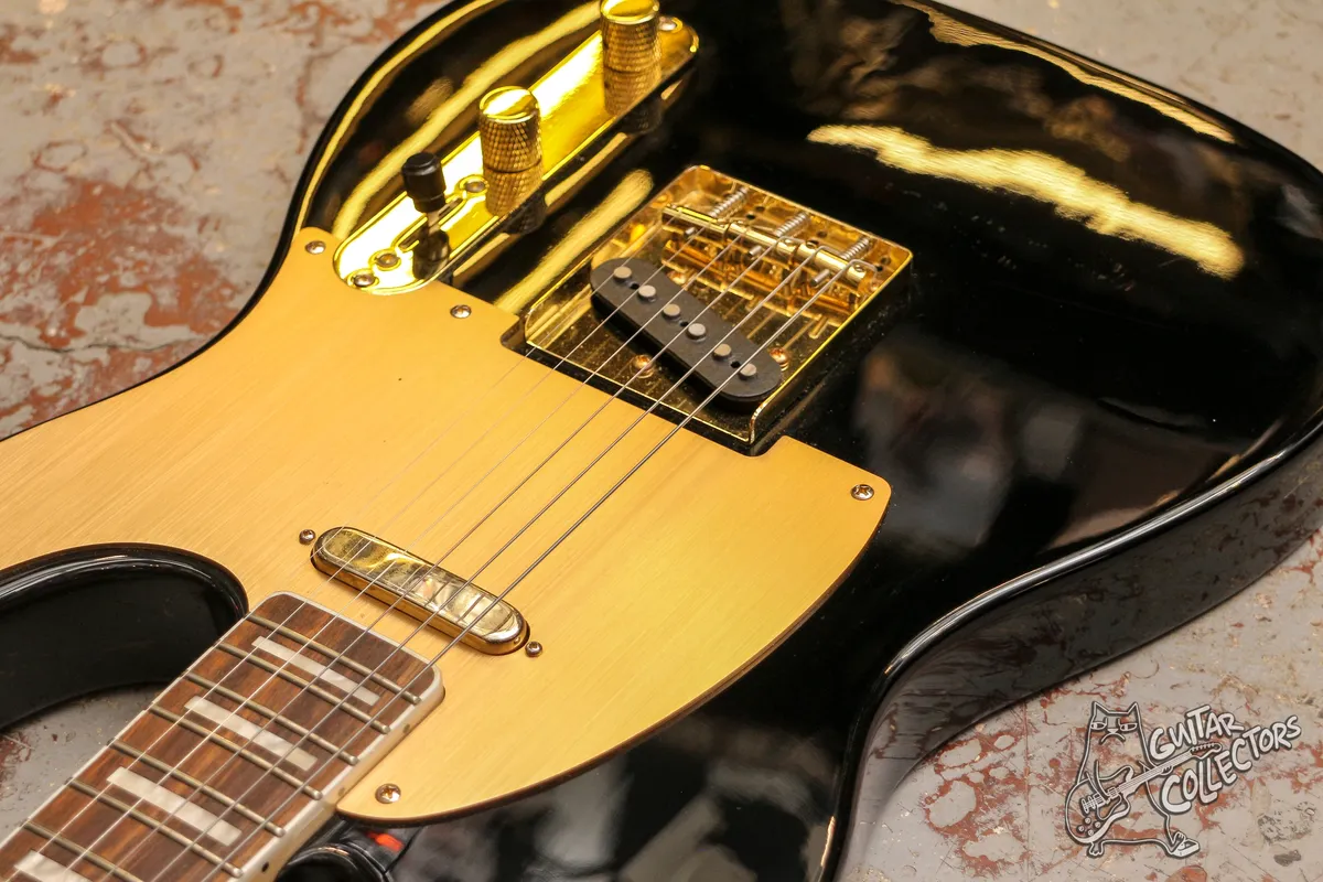 Squier 40th Anniversary Telecaster Gold Edition Black