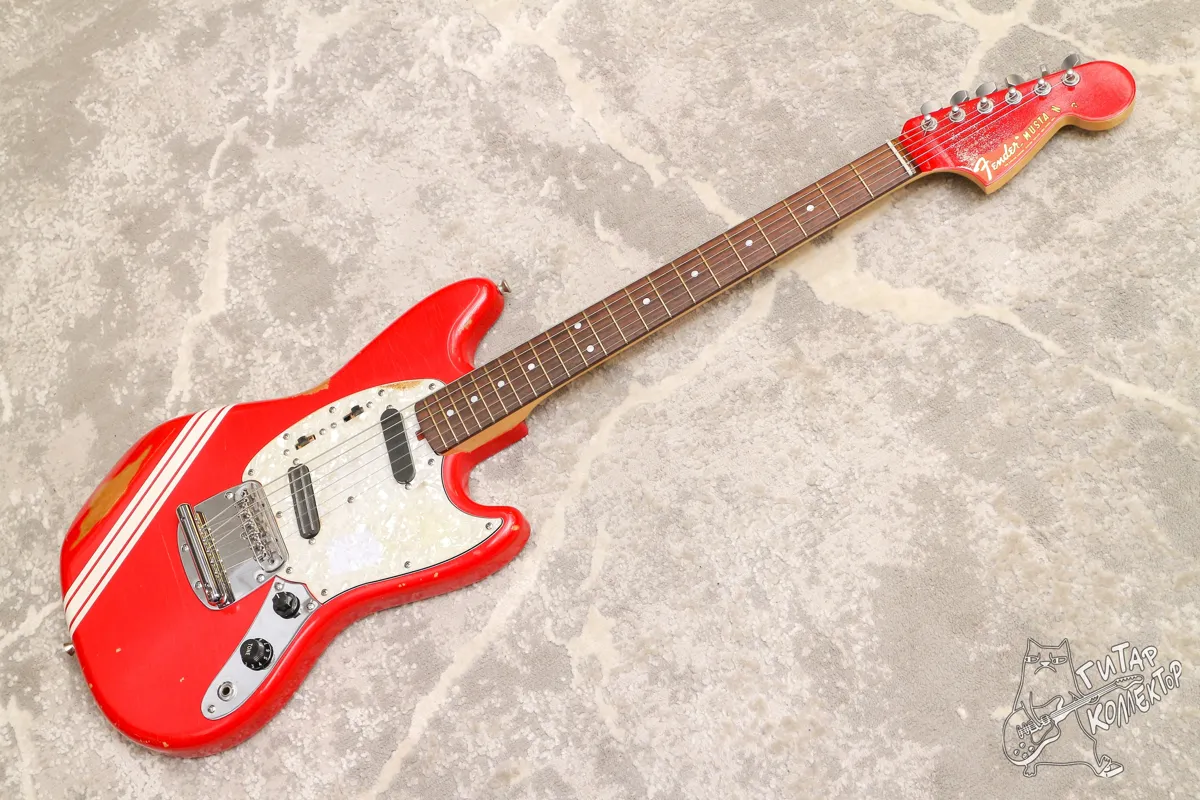 Mustang Competition Red