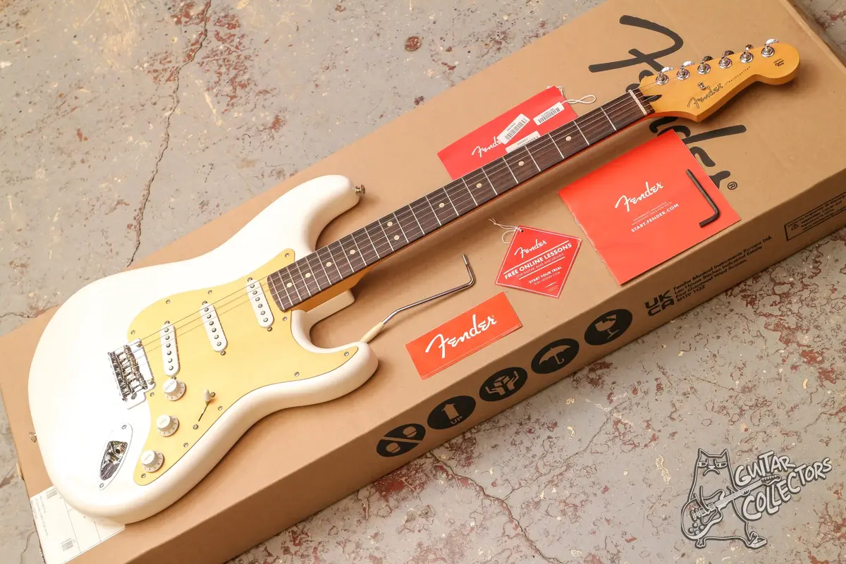 Fender Player II Stratocaster Polar White