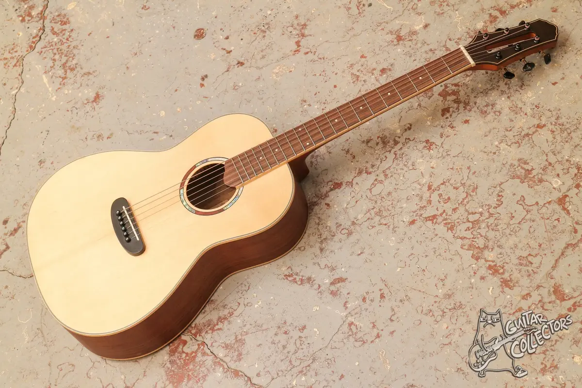 Ramis RA-362 Acoustic Guitar