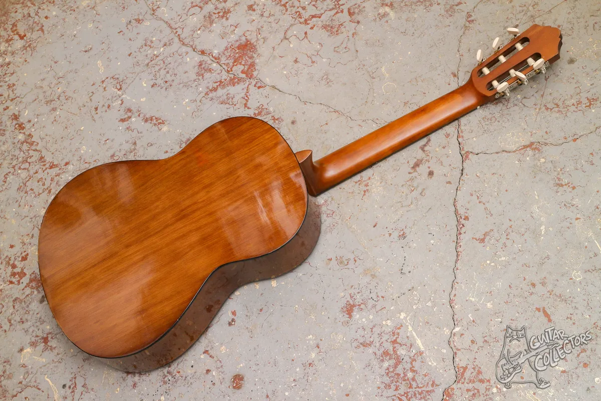 Yamaha C-40 Classical Guitar 4/4