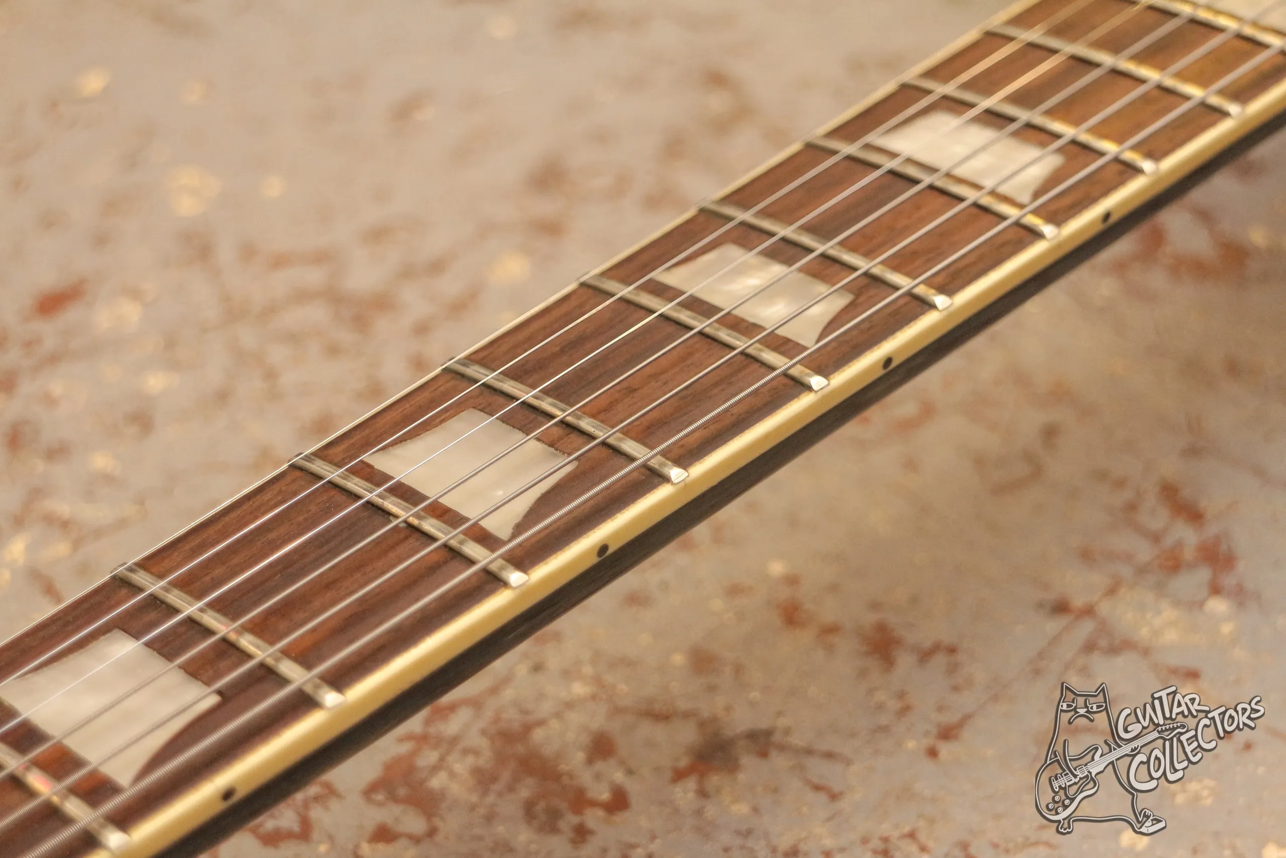 Chateau ES-339 Semi - Hollow
