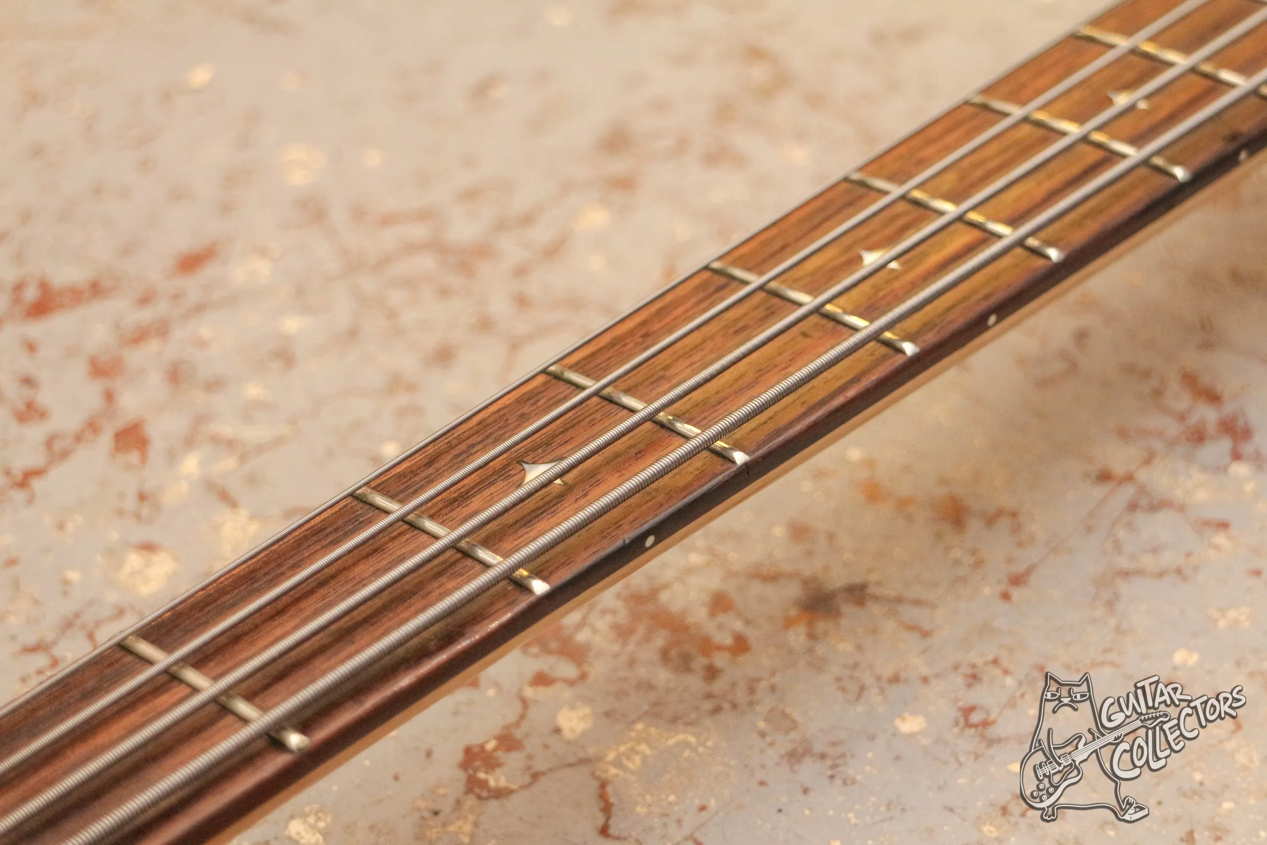 Dean E10APJ Skull PJ Bass