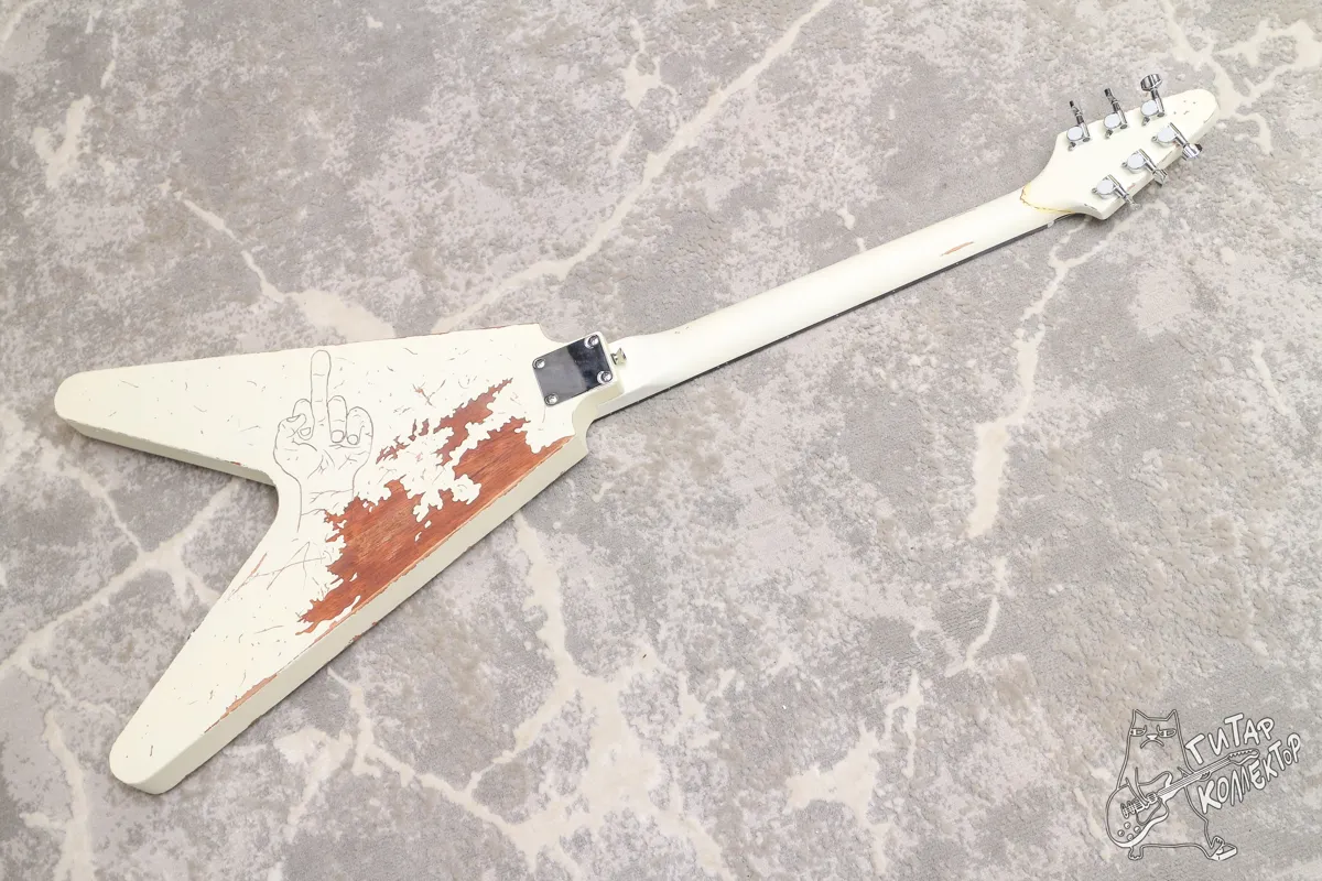 Gibson James Hetfield's Electra Flying V Copy