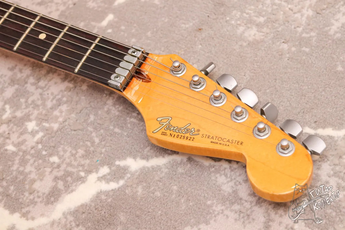 Fender Deluxe Plus Stratocaster Crimson Burst