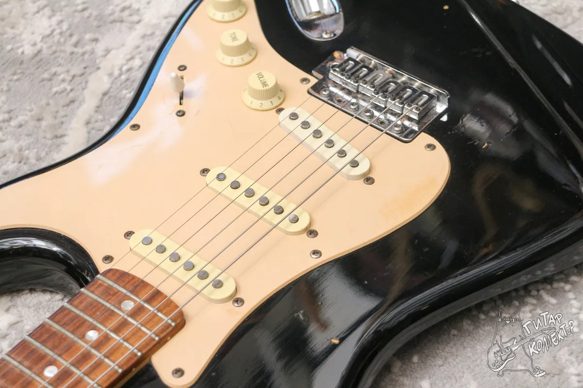 Squier Bullet Stratocaster Black