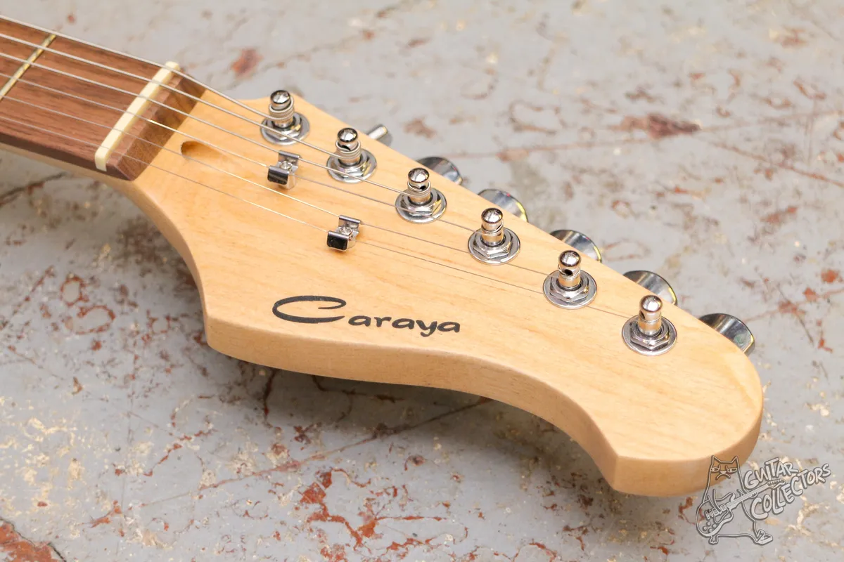 Caraya E200TGR Stratocaster