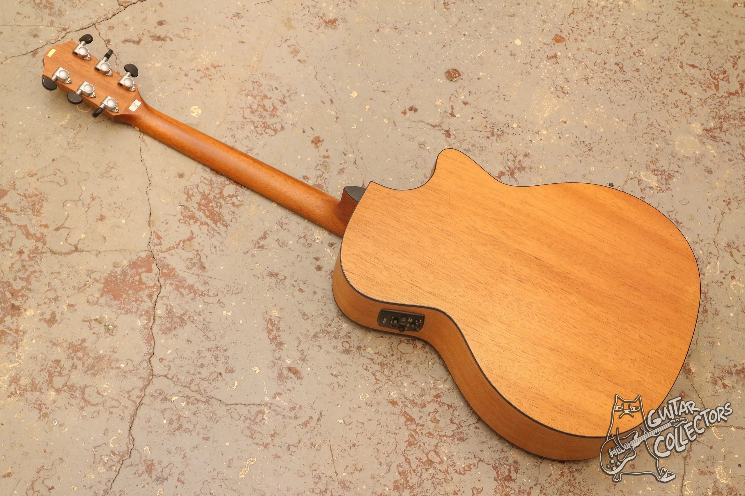 Baton Rouge AR11C/ACE-L LH Electric Acoustic Left-Handed