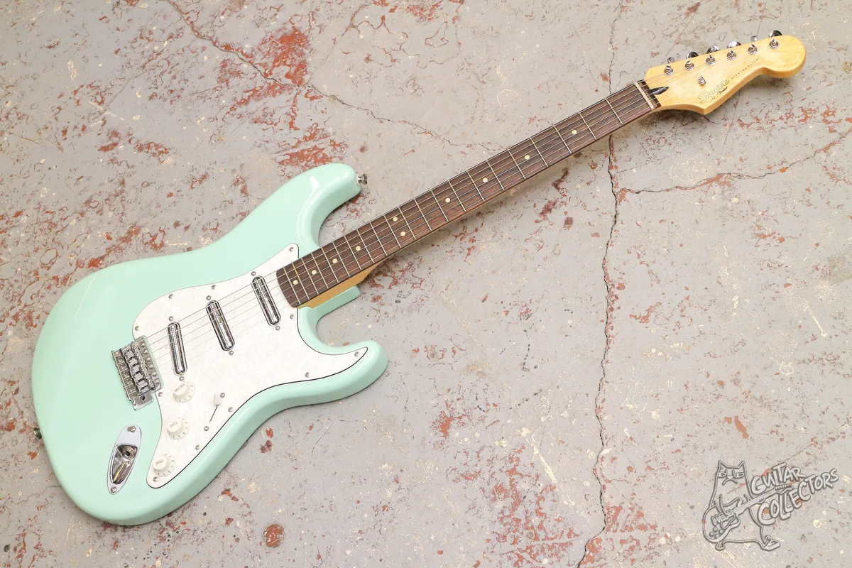 Squier Vintage Modified Surf Stratocaster Surf Green