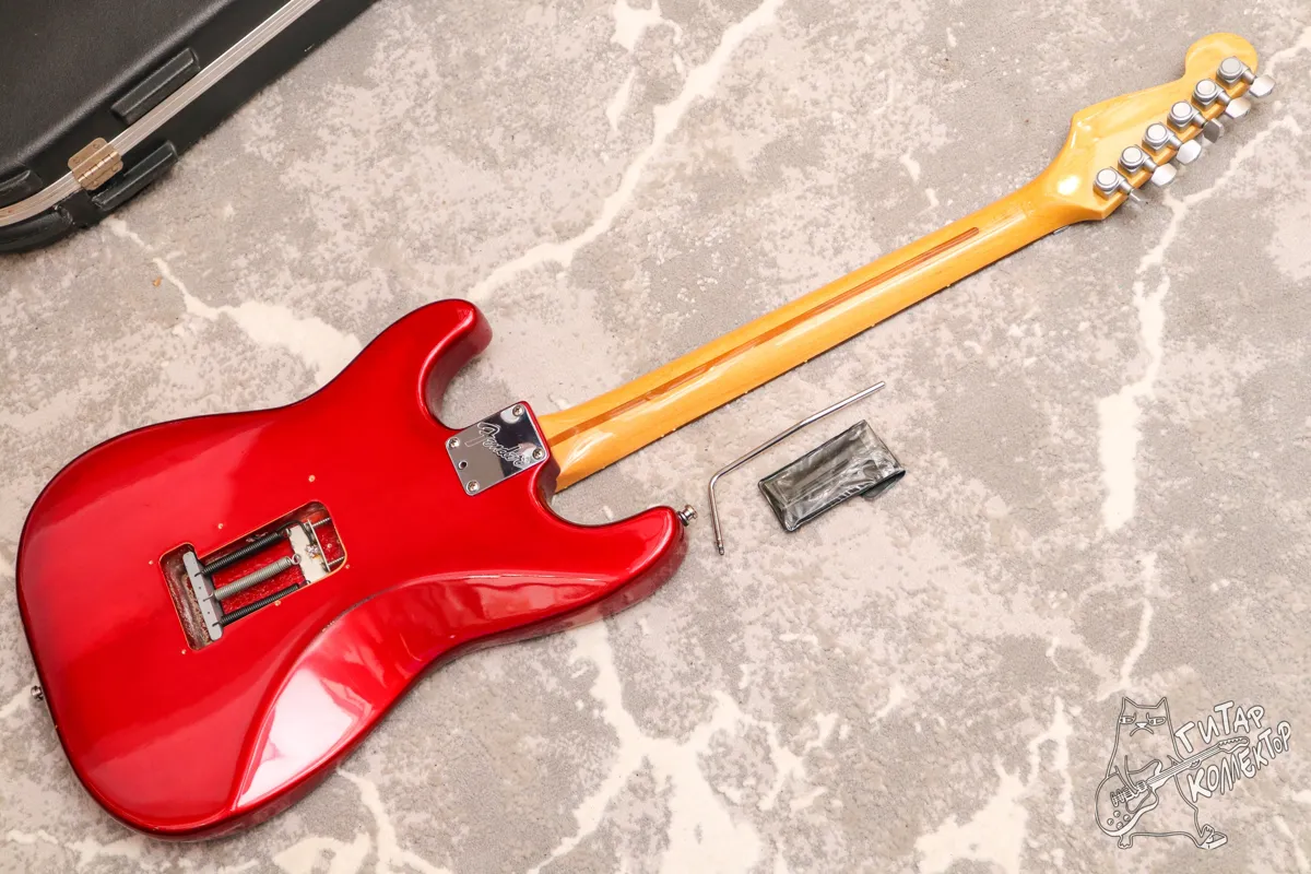 Fender Deluxe Plus Stratocaster Crimson Burst