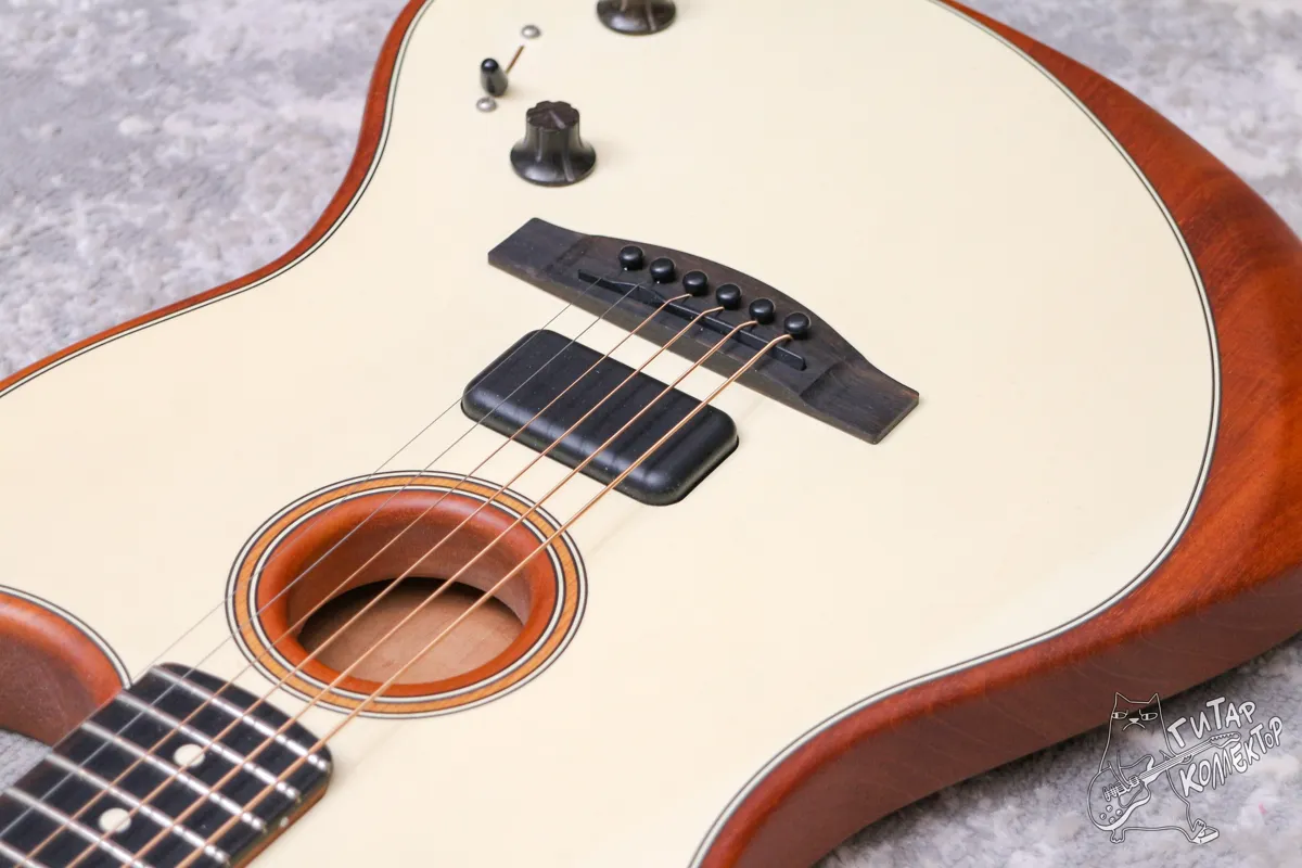 Fender American Acoustasonic Jazzmaster Arctic White