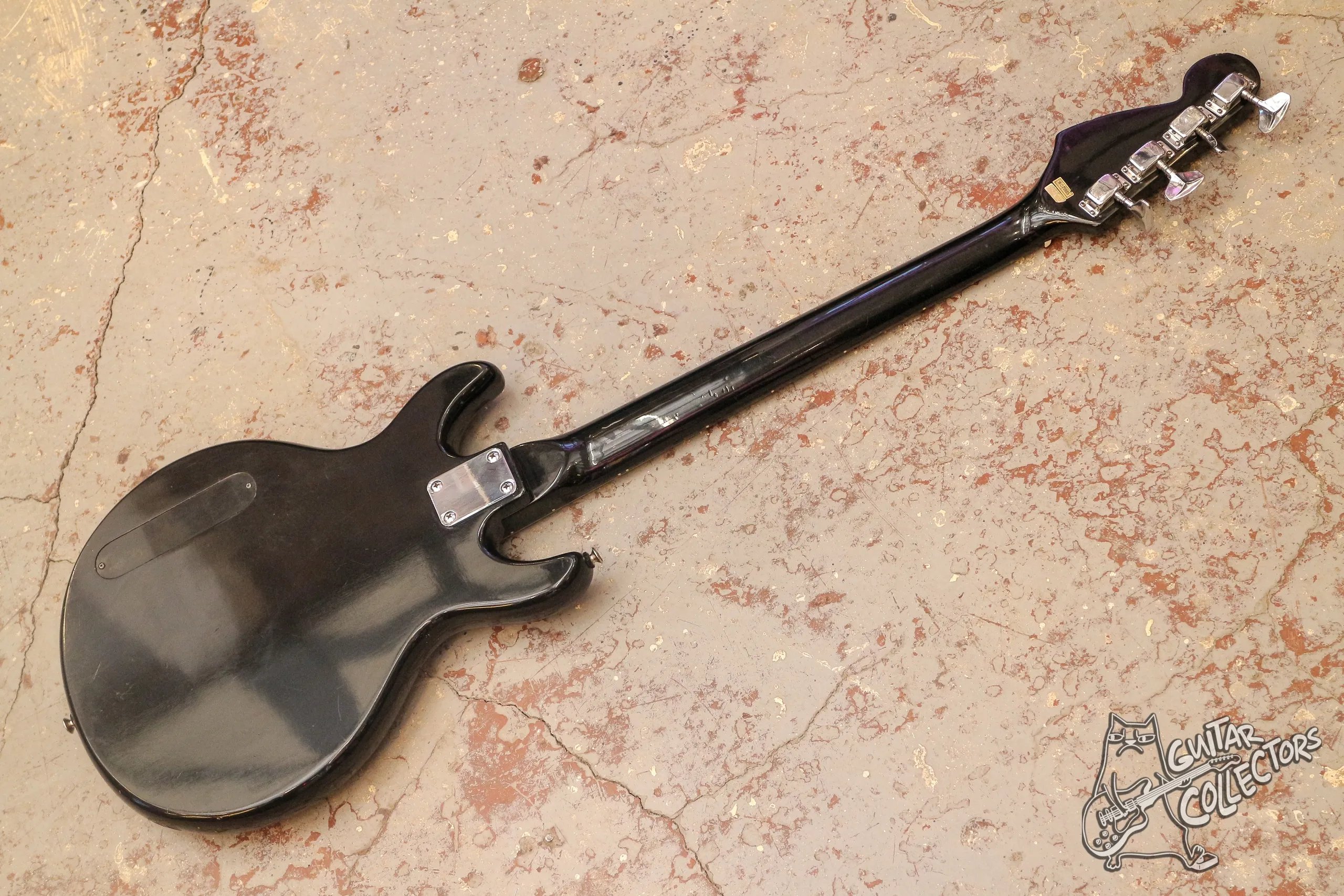 Cort Short Scale Bass