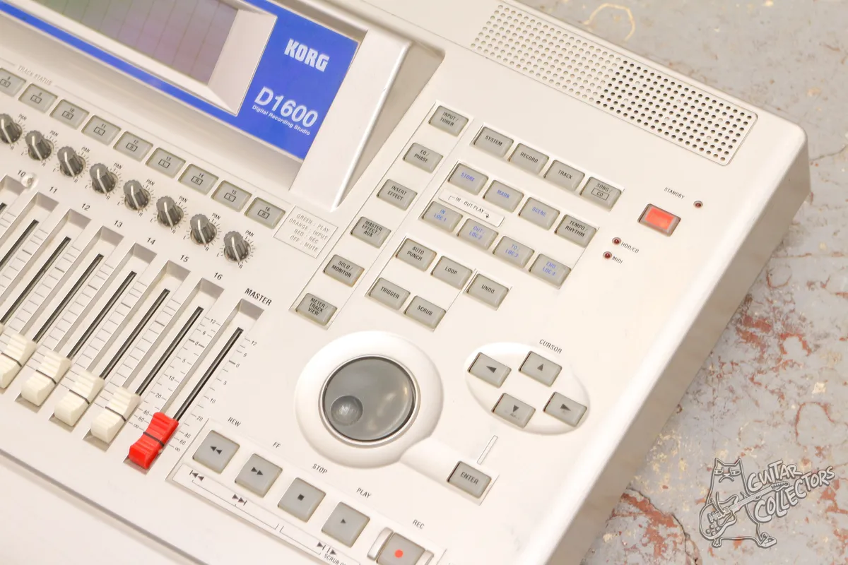 Korg D 1600 Digital Recording Studio Портастудия