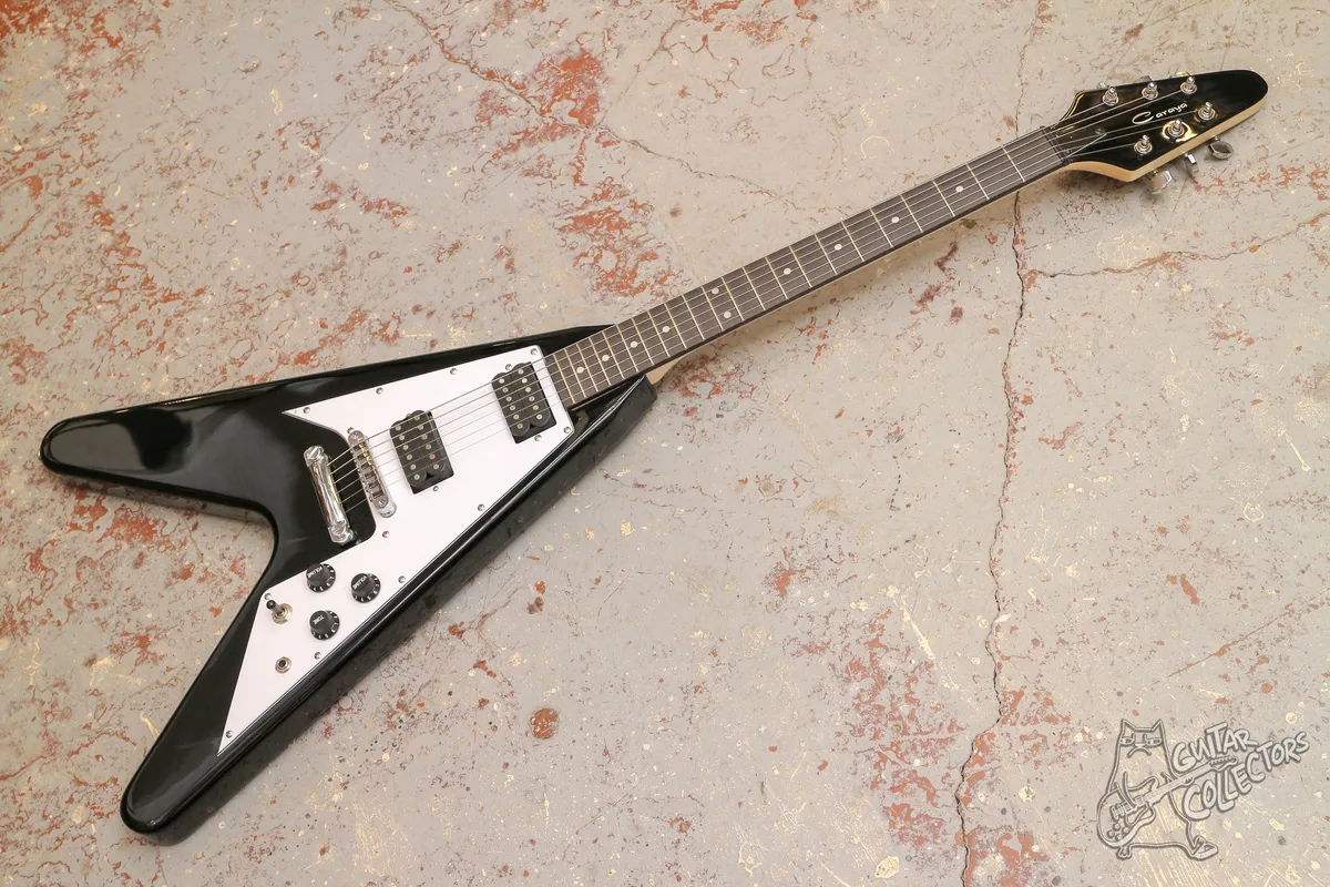 Caraya E235BK Flying V