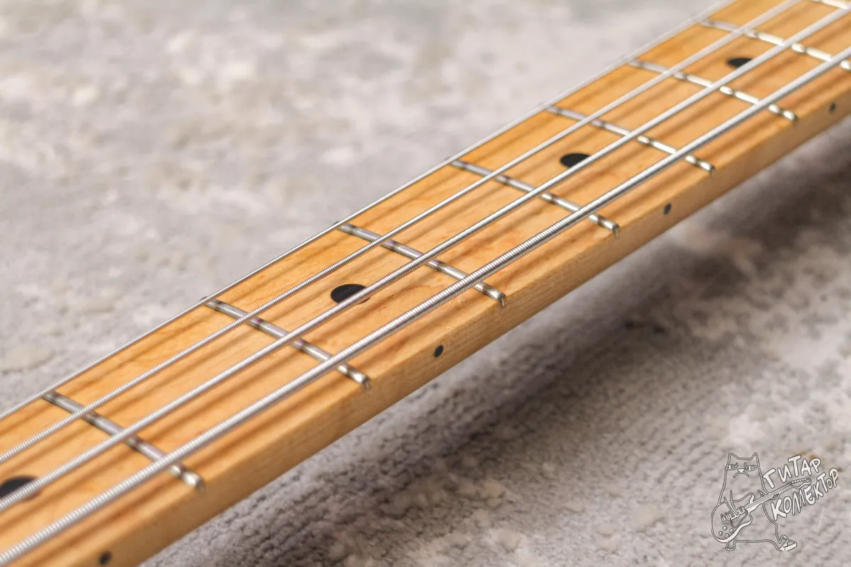 Ernie Ball Music Man Sterling 4 H Blue Pearl Bass