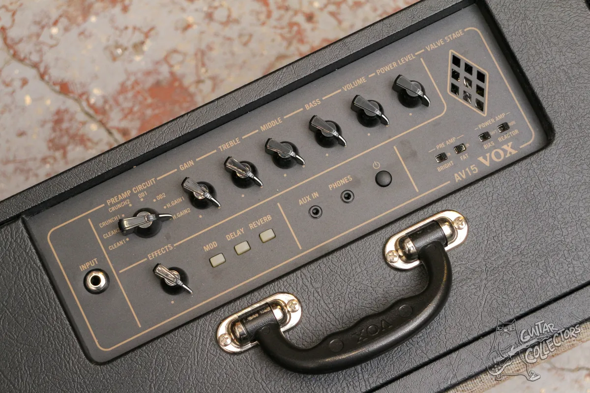 VOX AV 15 Guitar Combo