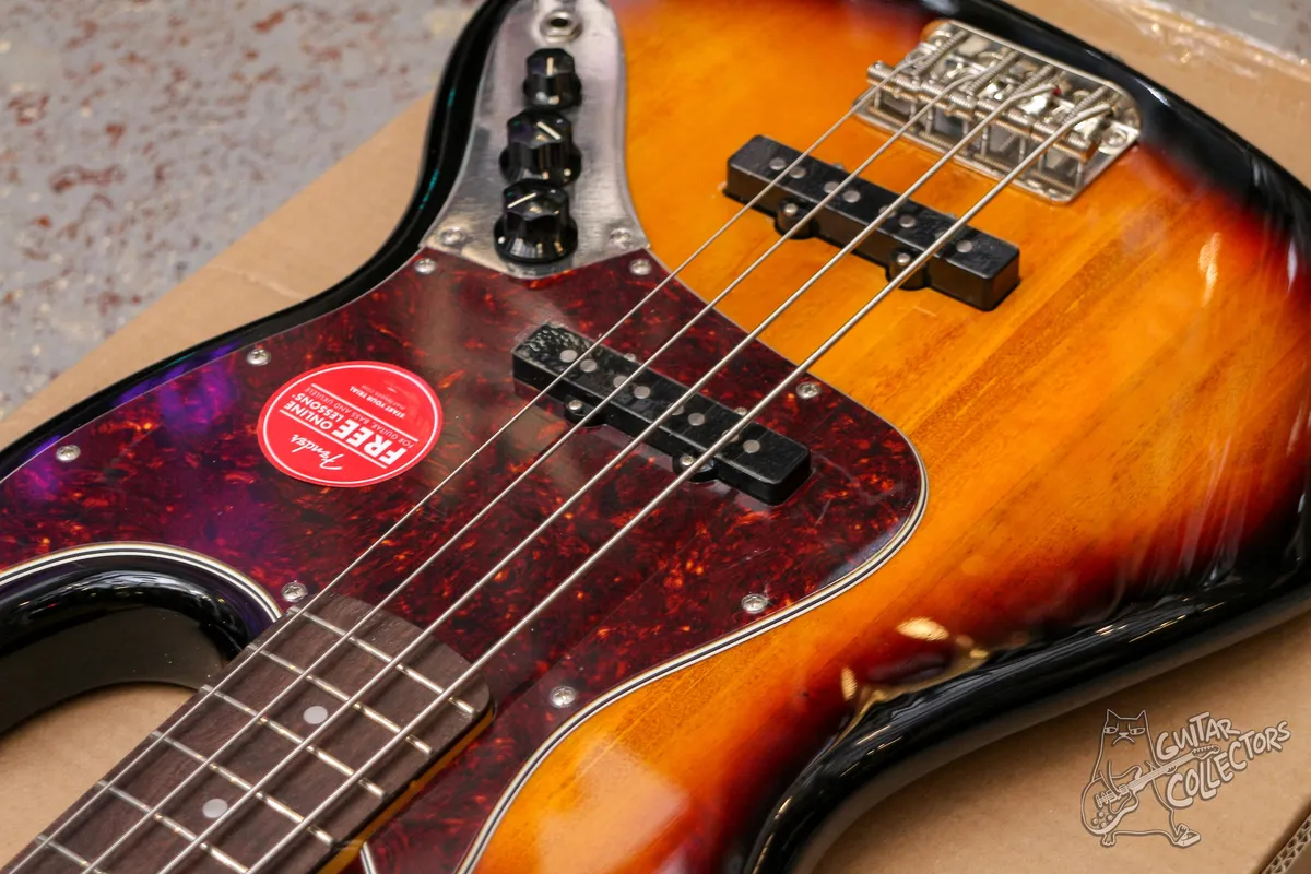 Squier Classic Vibe 60s Jazz Bass LRL 3-Tone Sunburst NEW